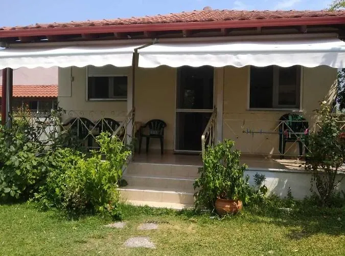 Ioannis Seaside Leptokaryá